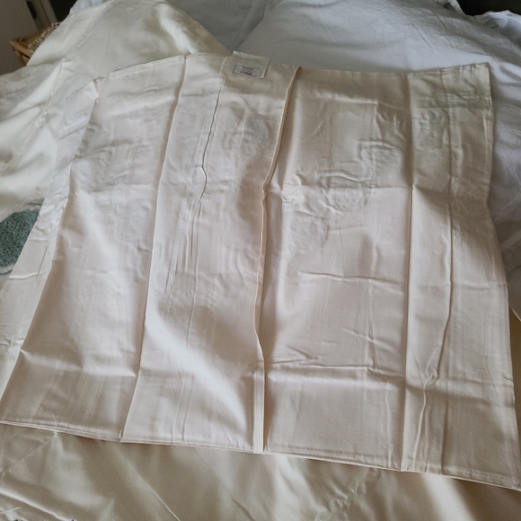 Duvet Cover w/Crocheted Lace Detail F/Q - Picture 10 of 13